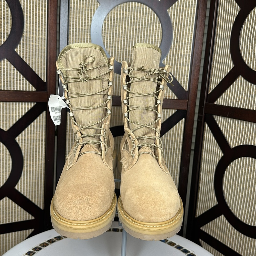 NWT VIBRAM Mondo PT8430 UFCW Men’s 11.5 Military Boots Steel Toe Tan Hot Weather